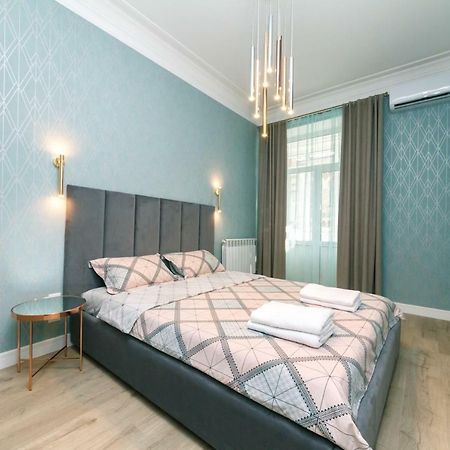 Lux , Two Bedrums Kiev Ngoại thất bức ảnh