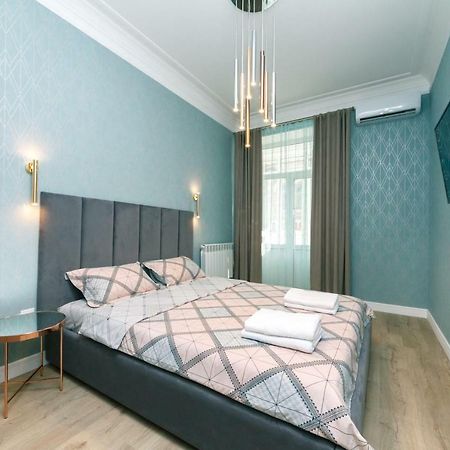Lux , Two Bedrums Kiev Ngoại thất bức ảnh