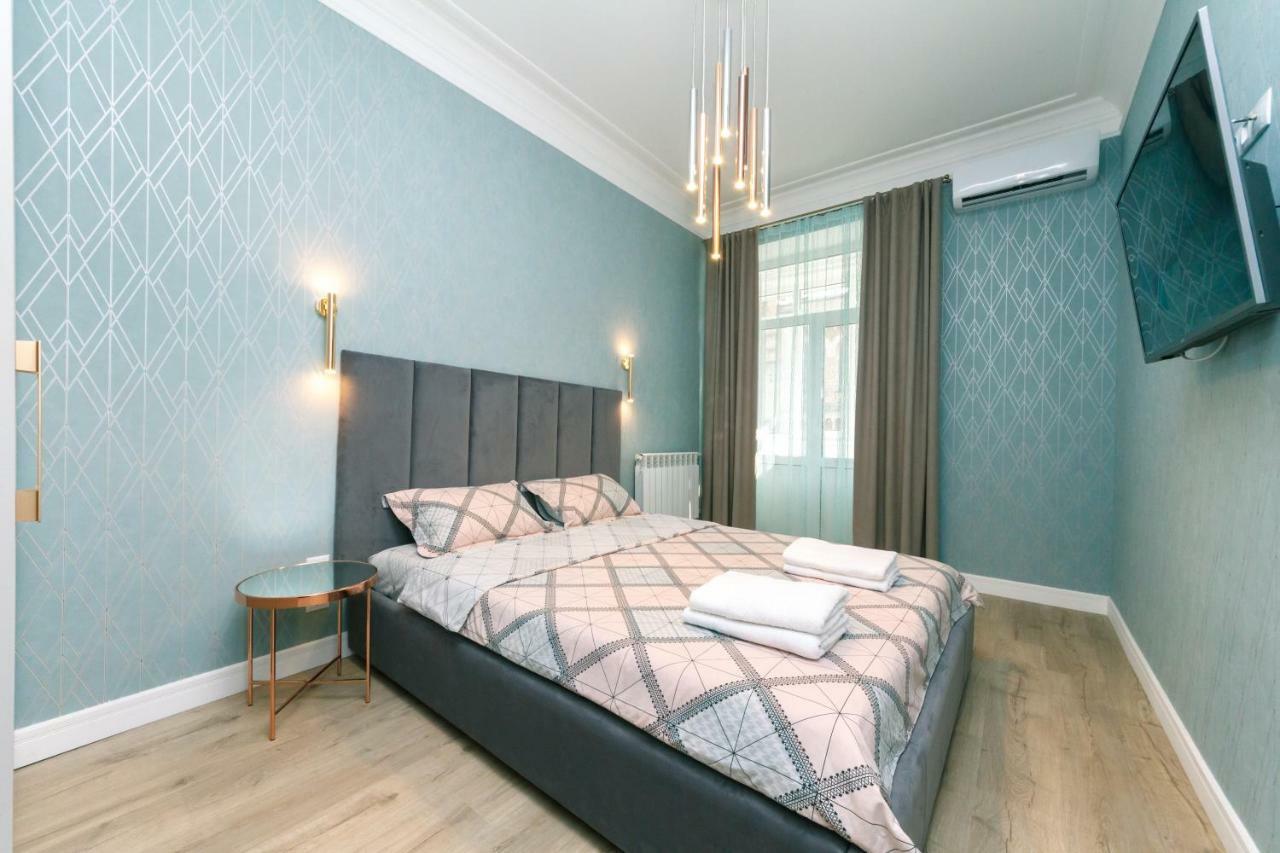 Lux , Two Bedrums Kiev Ngoại thất bức ảnh